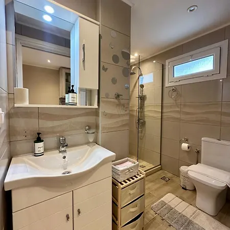 Eleana And * Ájosz Jeórjosz Págon