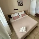 Appartement Eleana And *