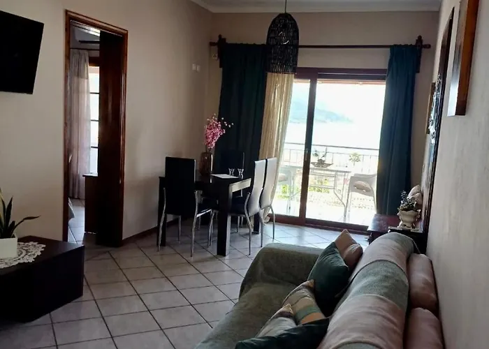 Appartement Eleana And Agios Georgios Pagon