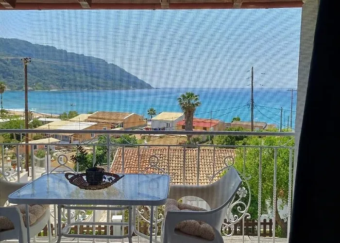 Appartement Eleana And Agios Georgios Pagon
