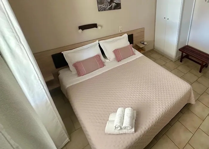 Appartement Eleana And *
