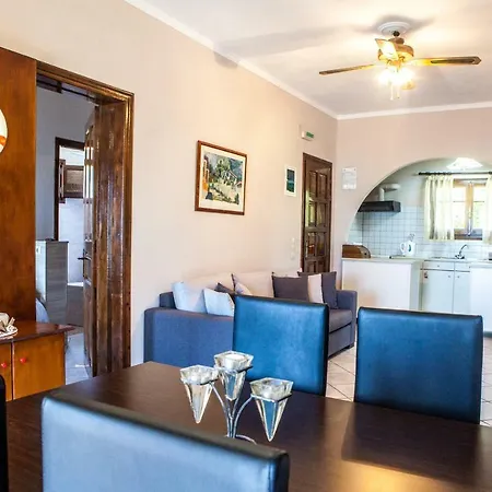 Apartment Eleana And Agios Georgios Pagon