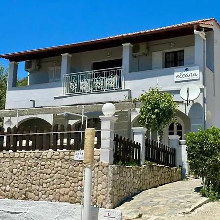 Eleana And * 圣佐治欧斯帕贡