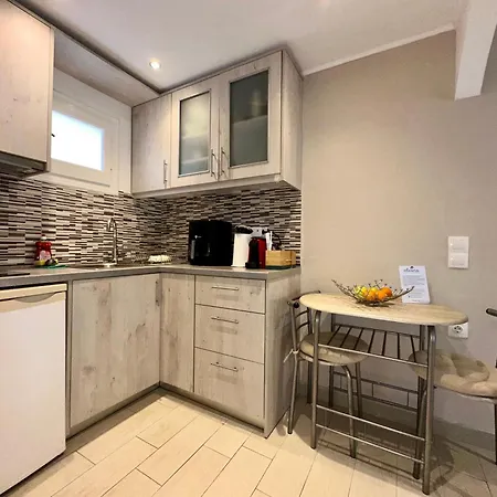 Eleana And * 圣佐治欧斯帕贡